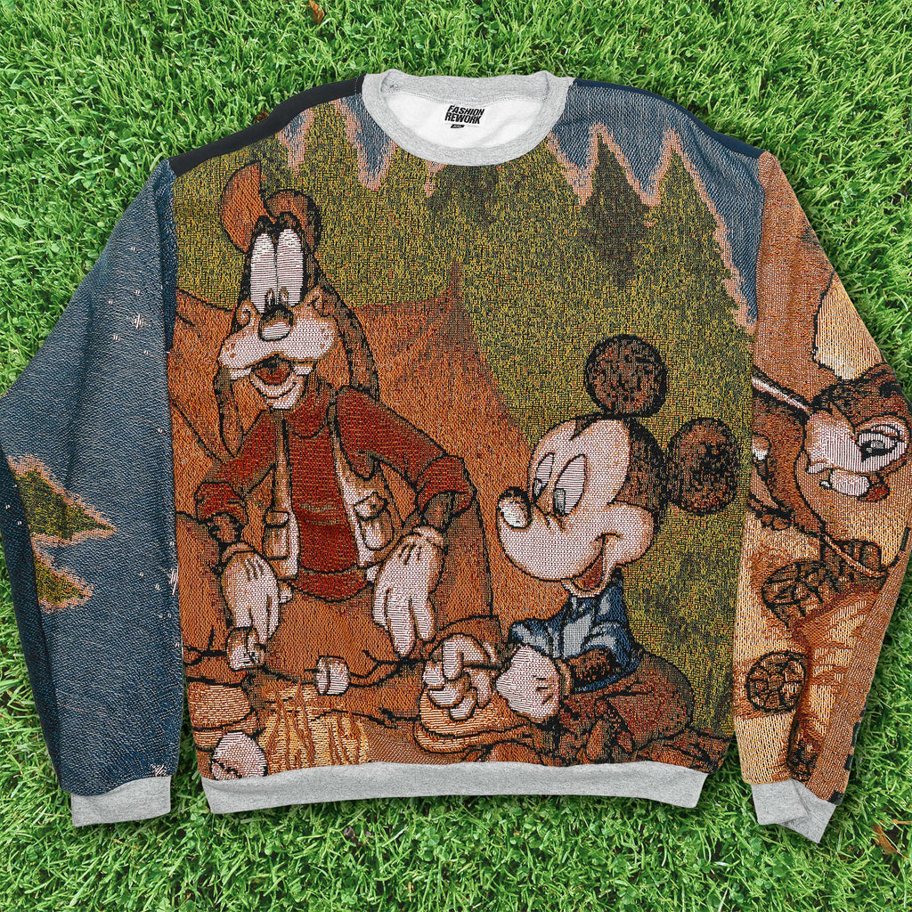 Goofy & Mickey Tapestry Panel Pullover