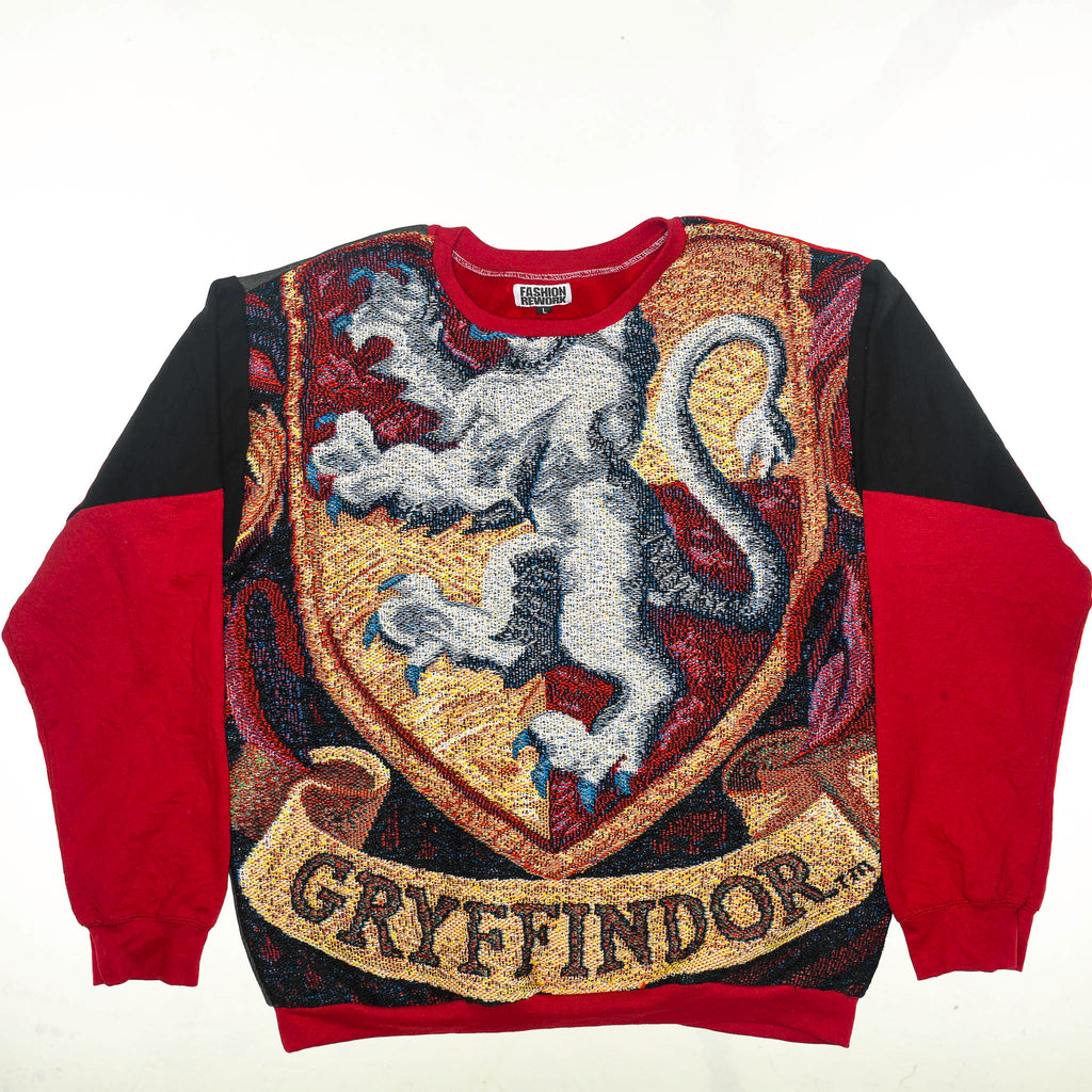 "Harry Potter" Gryffindor Tapestry Panel Pullover