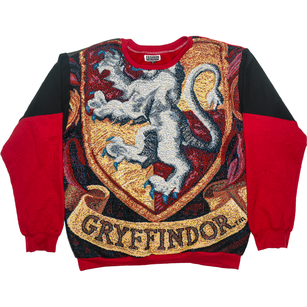 "Harry Potter" Gryffindor Tapestry Panel Pullover