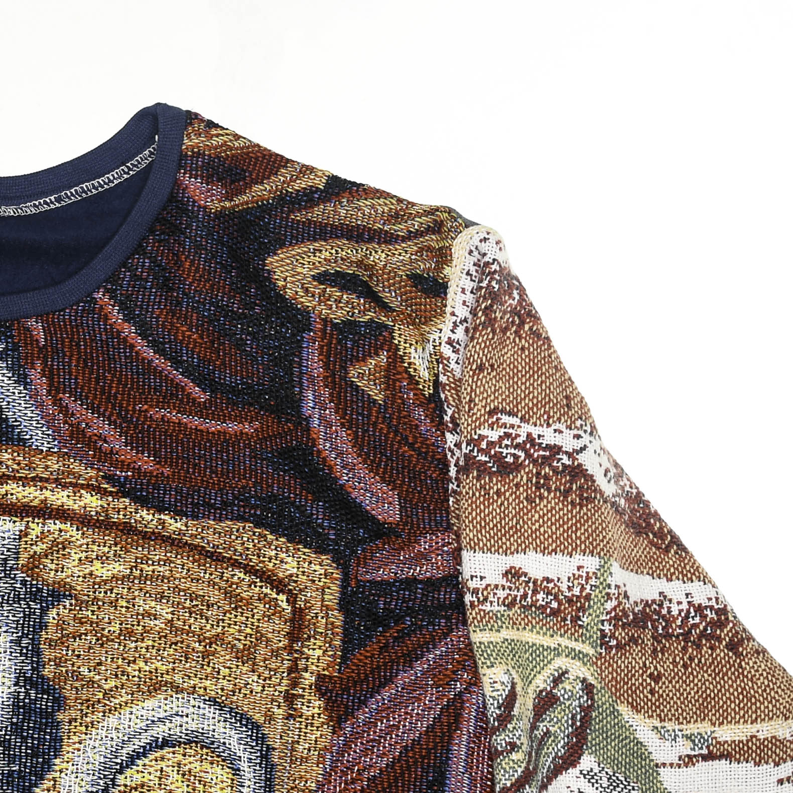 "Harry Potter" Gryffindor Tapestry Panel Pullover