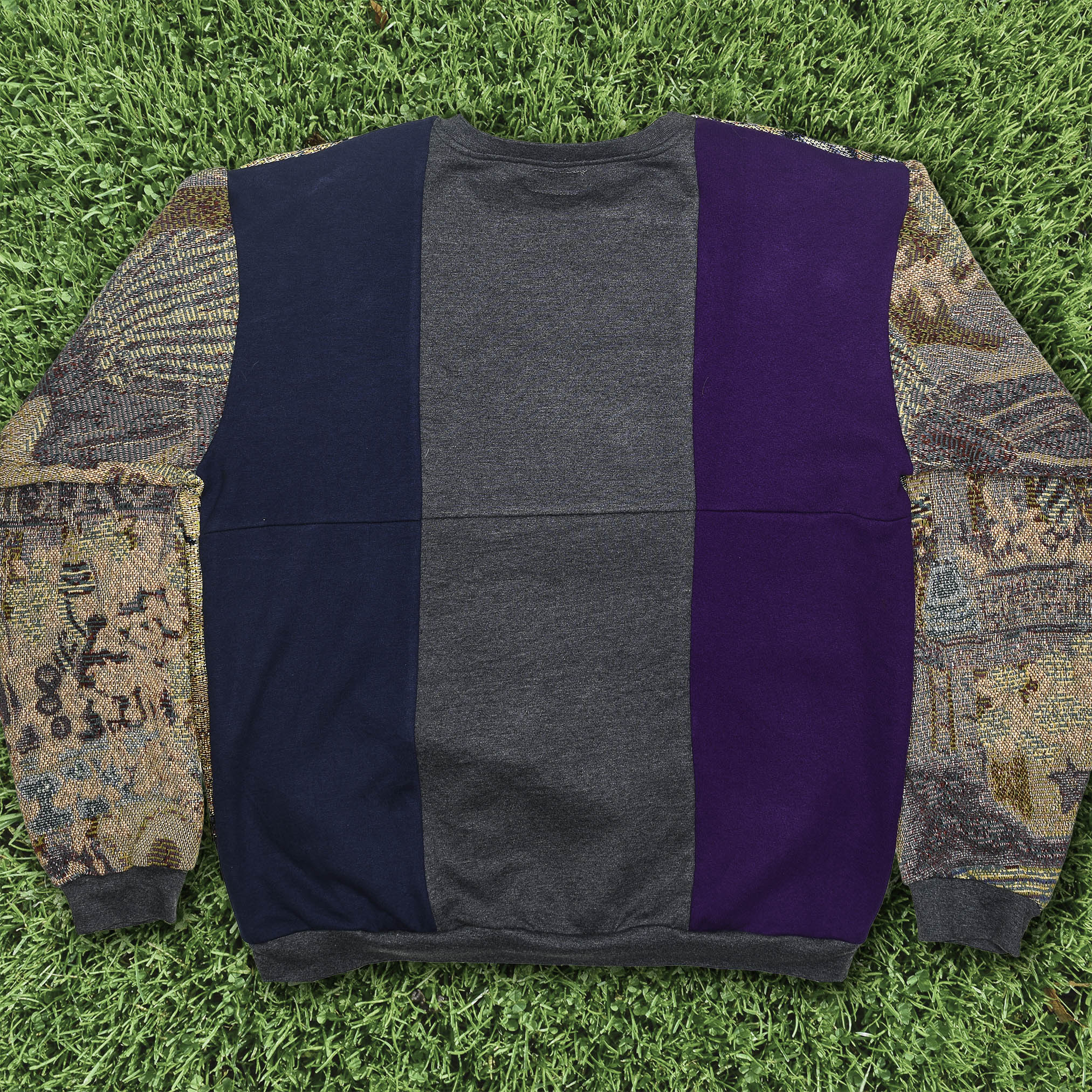 Middle Earth Pullover Tapestry