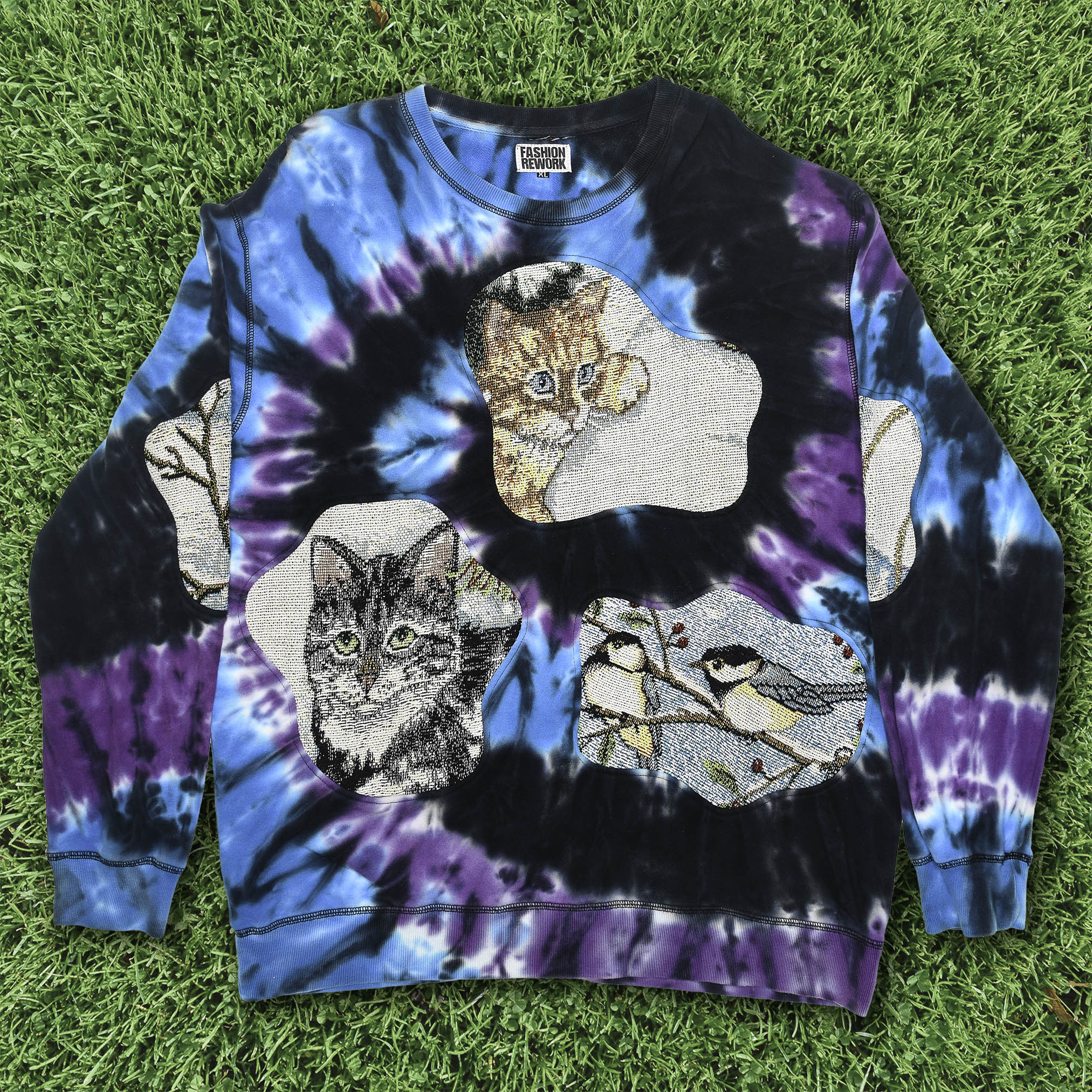 Galaxy Tie Dye Cat Amoeba Tapestry Pullover