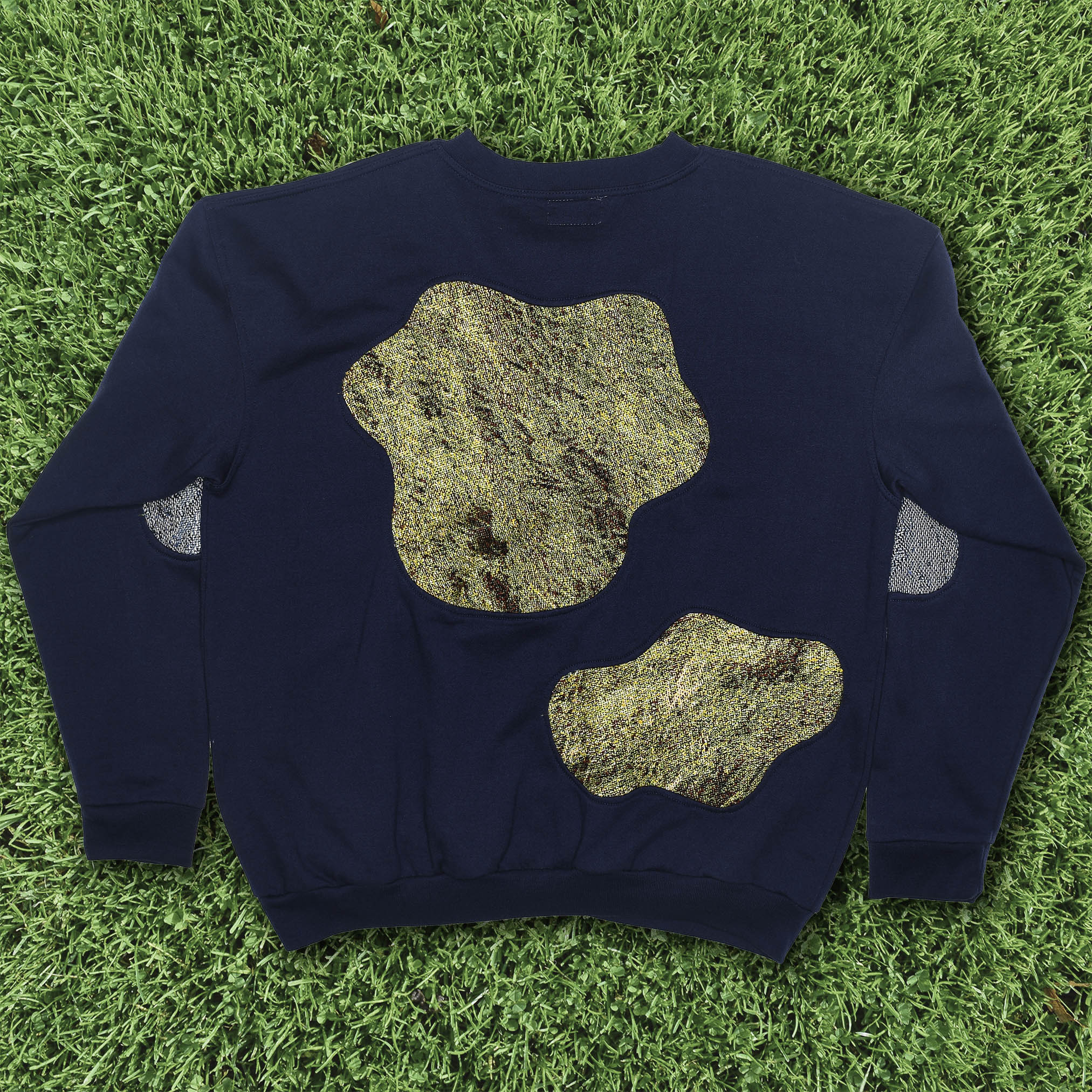 Blue Skies & Horses Amoeba Tapestry Pullover