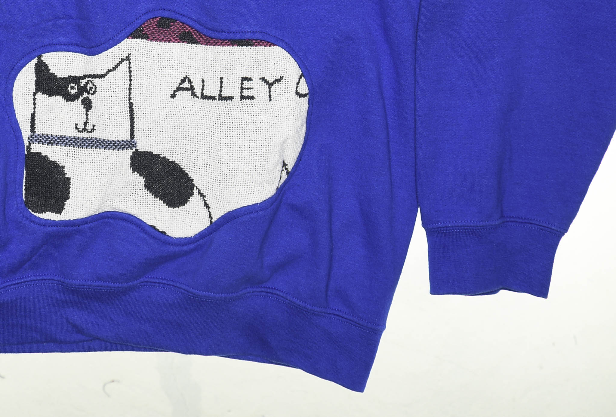 Tom Cat Amoeba Tapestry Pullover