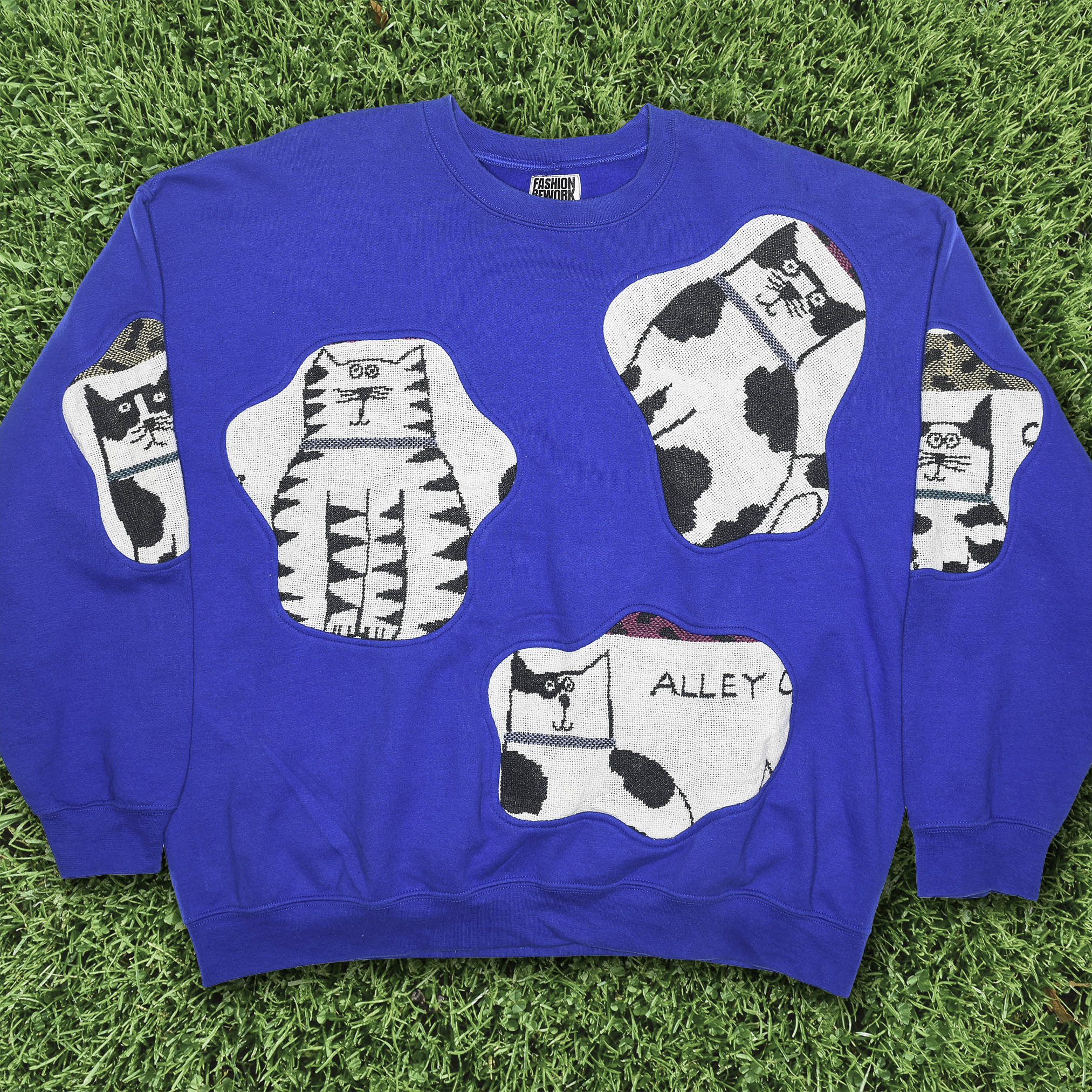 Tom Cat Amoeba Tapestry Pullover