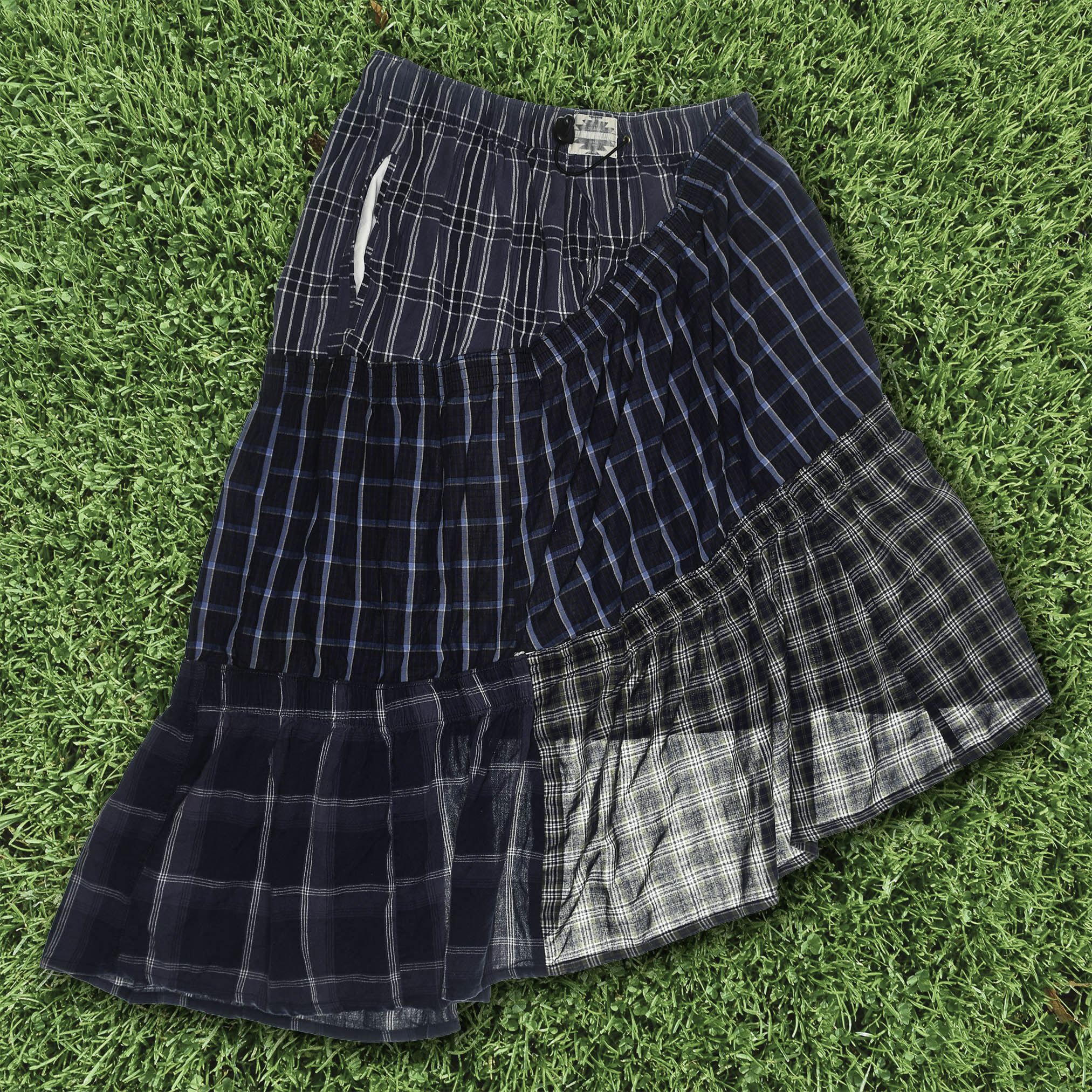 Dark Plaid Tiered Boxer Skirt Midi