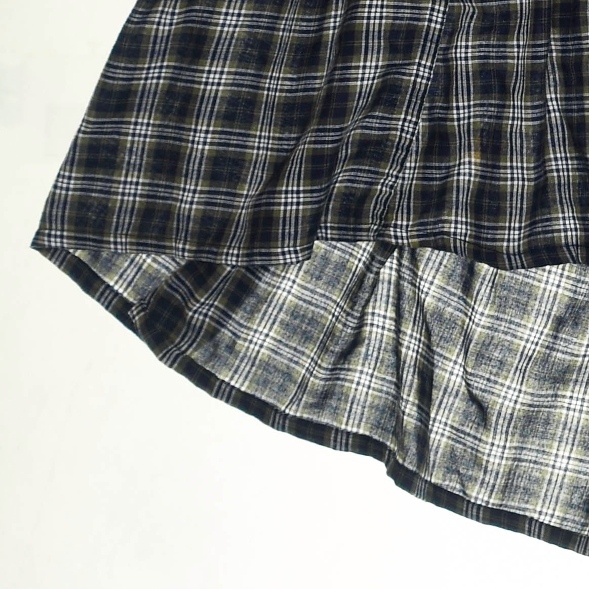 Dark Plaid Tiered Boxer Skirt Midi