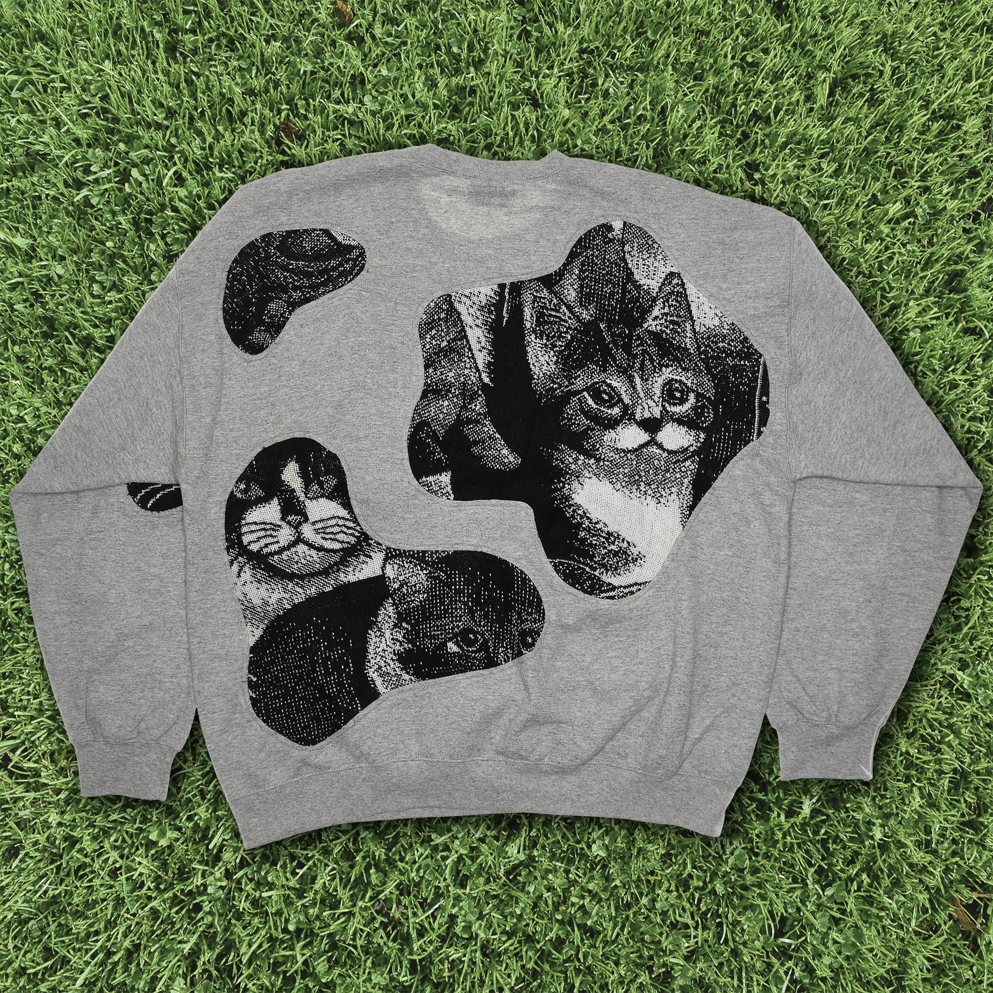 Black & White Cat Amoeba Tapestry Pullover