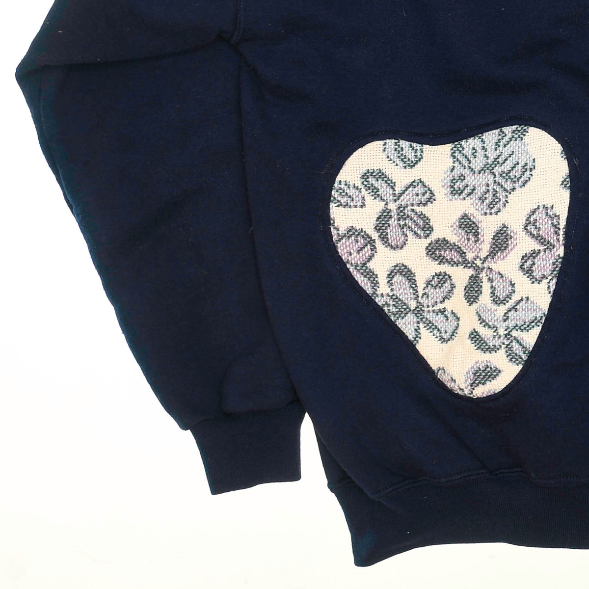Dainty Purple Florals Amoeba Tapestry Pullover