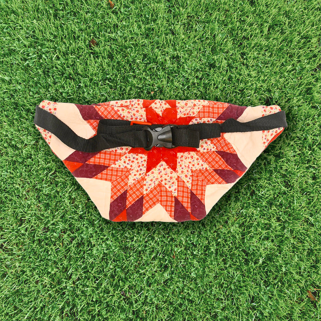Patchwork Quilt Waist Bag | Red Star