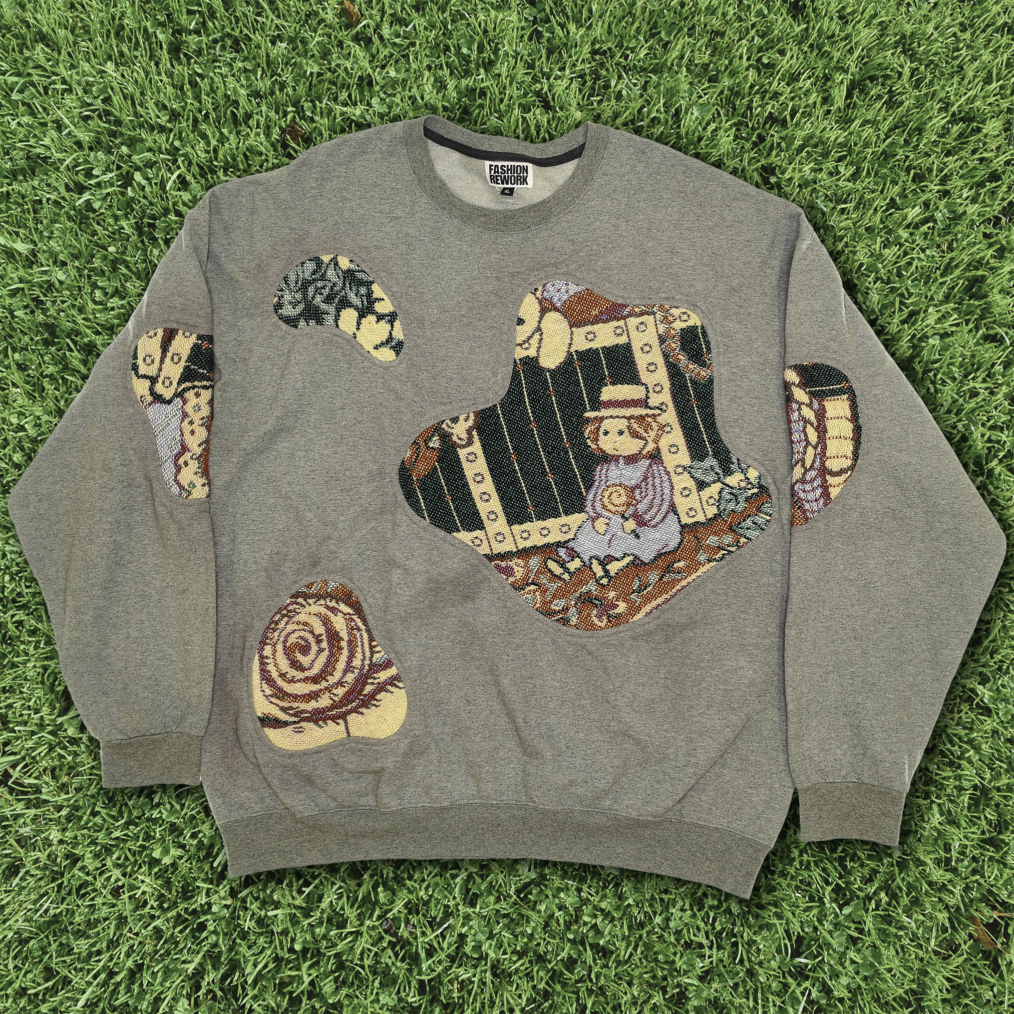 Dolly Amoeba Tapestry Pullover