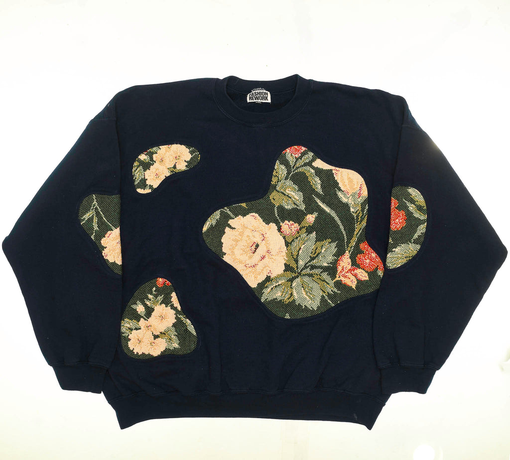 Roses Amoeba Tapestry Pullover