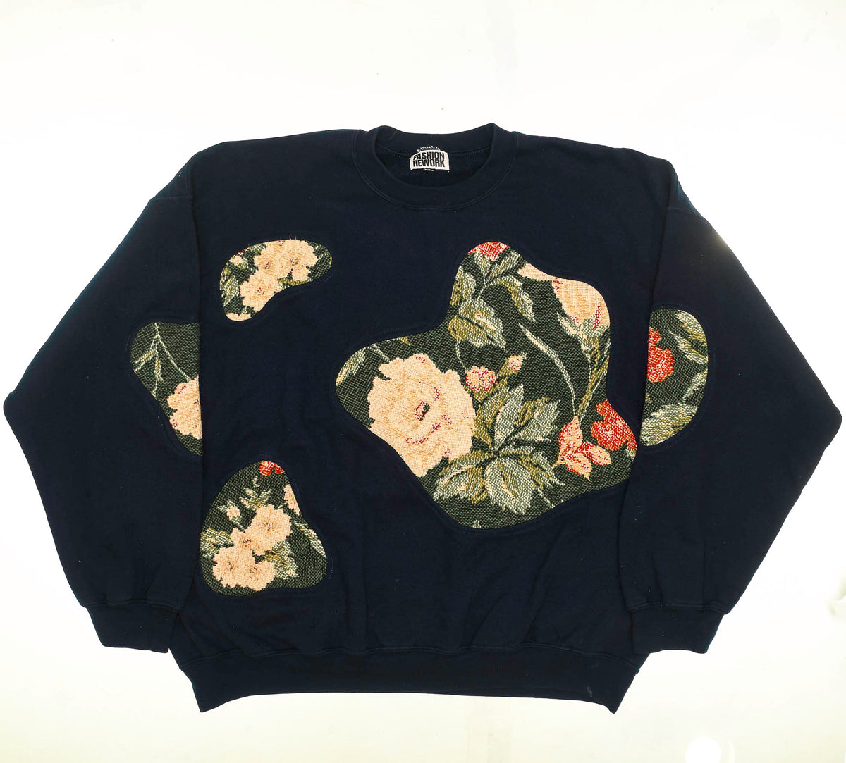 Roses Amoeba Tapestry Pullover