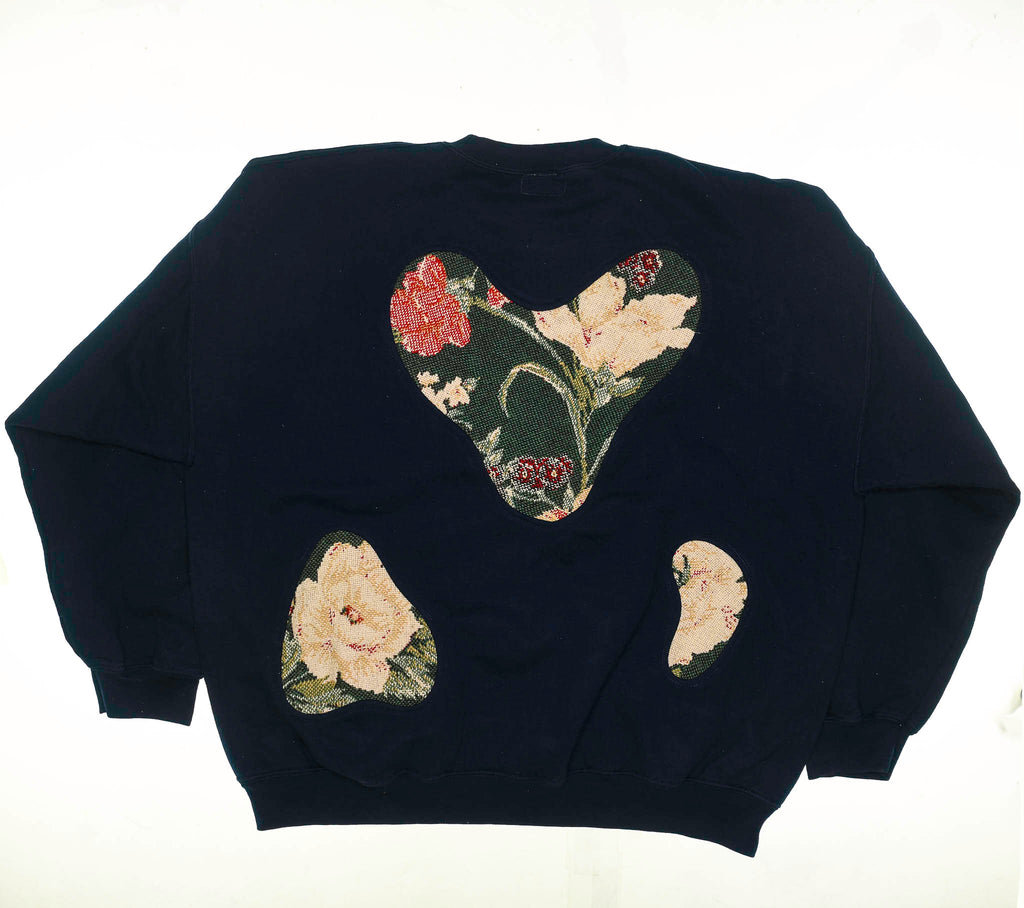 Roses Amoeba Tapestry Pullover
