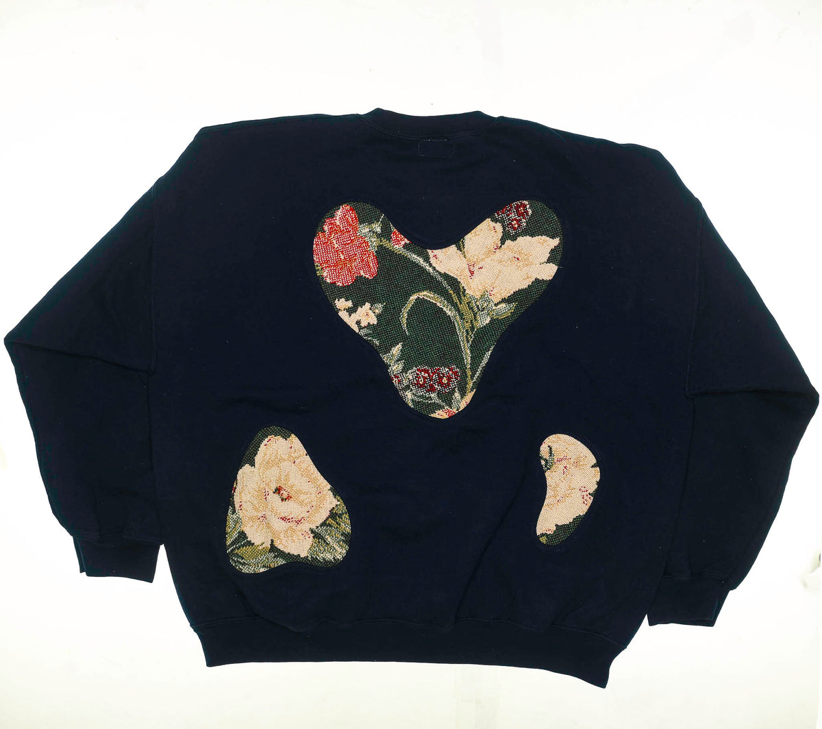 Roses Amoeba Tapestry Pullover