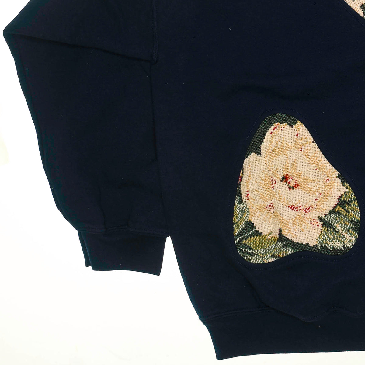 Roses Amoeba Tapestry Pullover