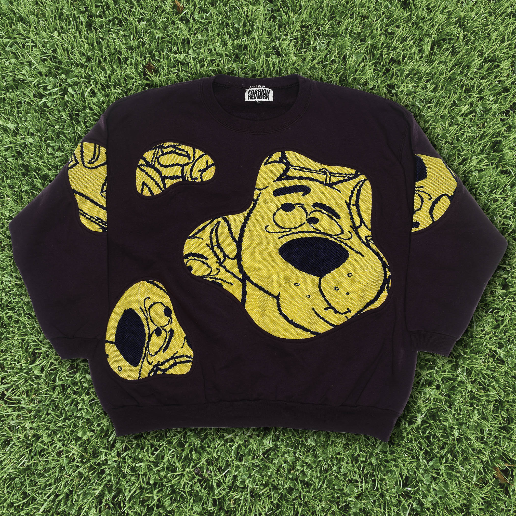 Scooby Doo Amoeba Tapestry Pullover