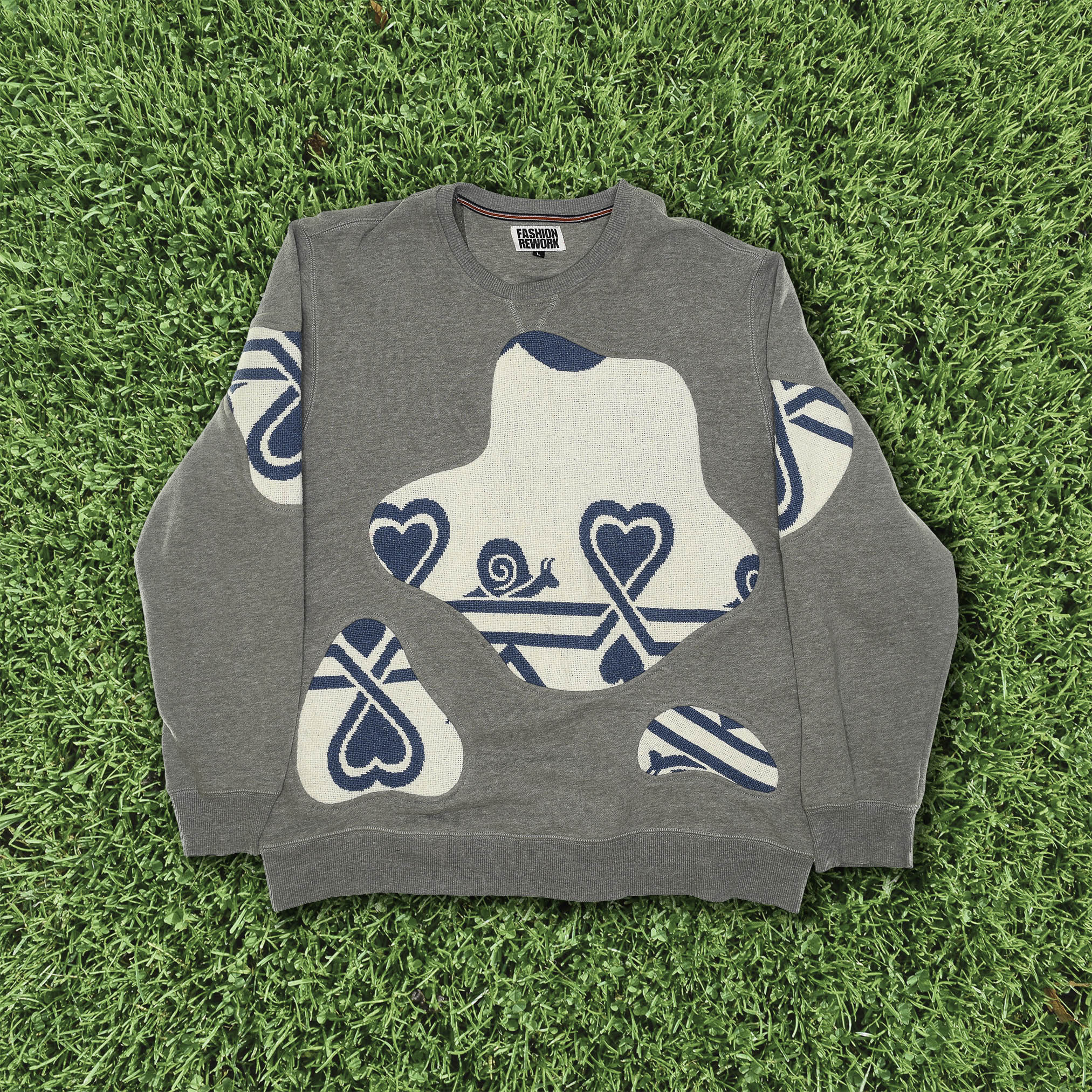 Snails & Hearts Amoeba Tapestry Pullover