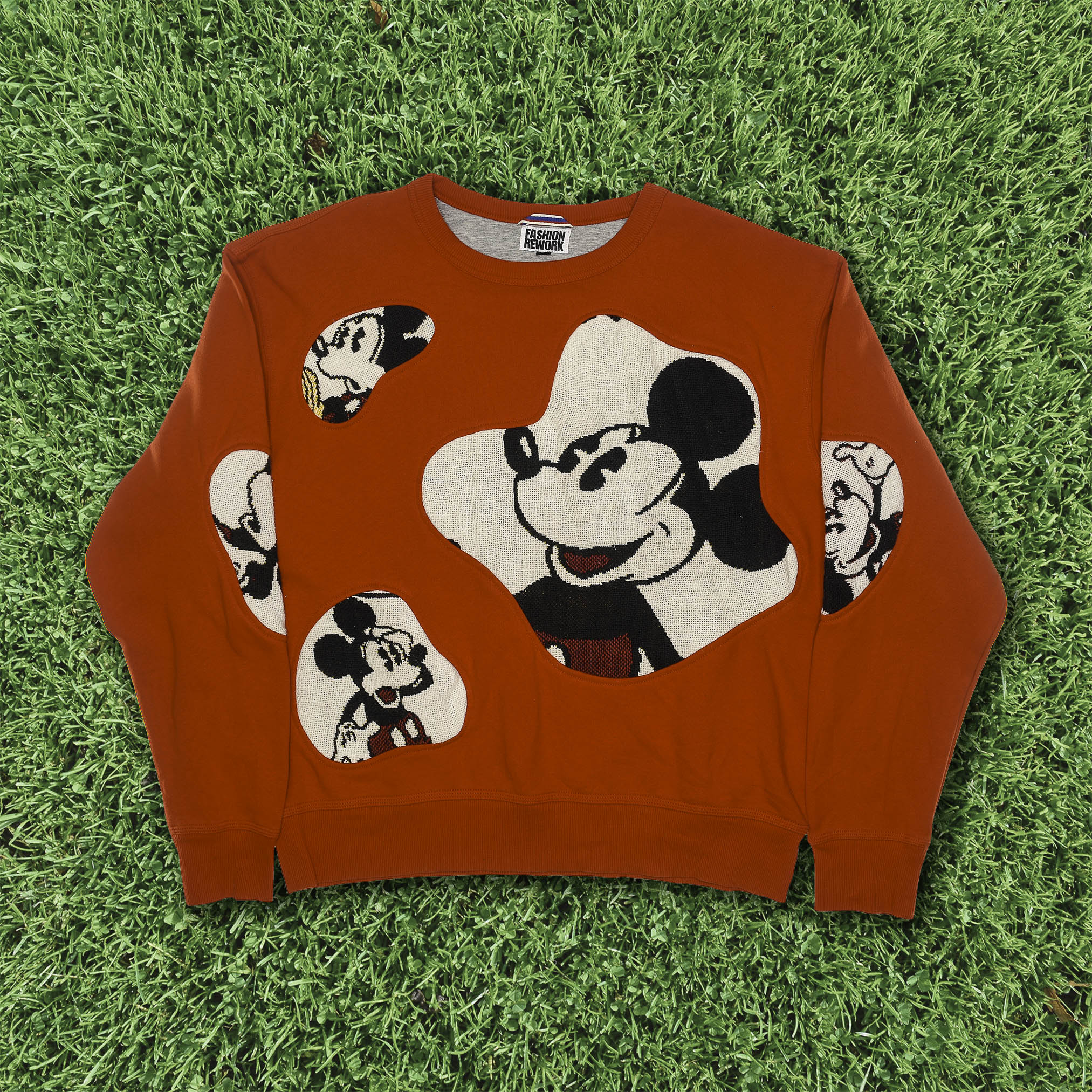 Vintage Mickey Mouse Amoeba Tapestry Pullover