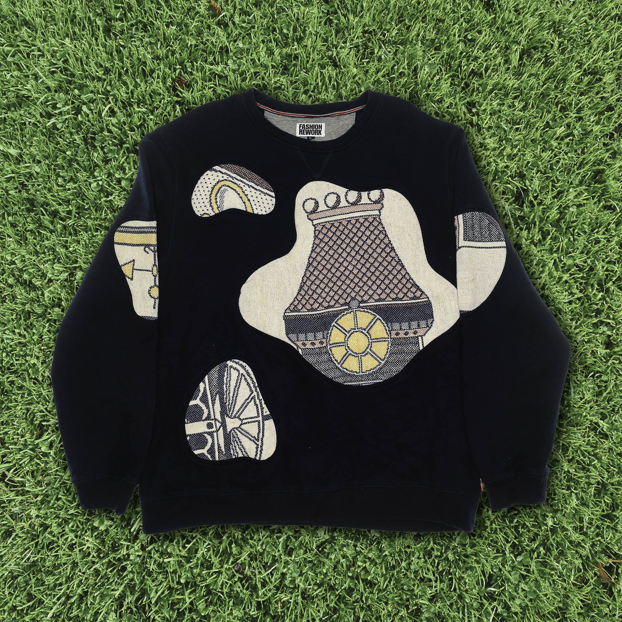 Doll House Amoeba Tapestry Pullover