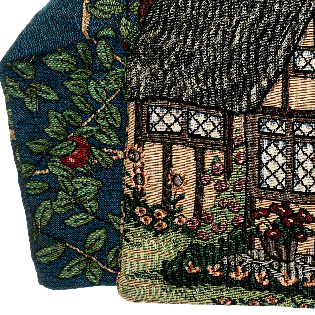 (MEASURE) Cottage Core Double Tapestry Zip Through
